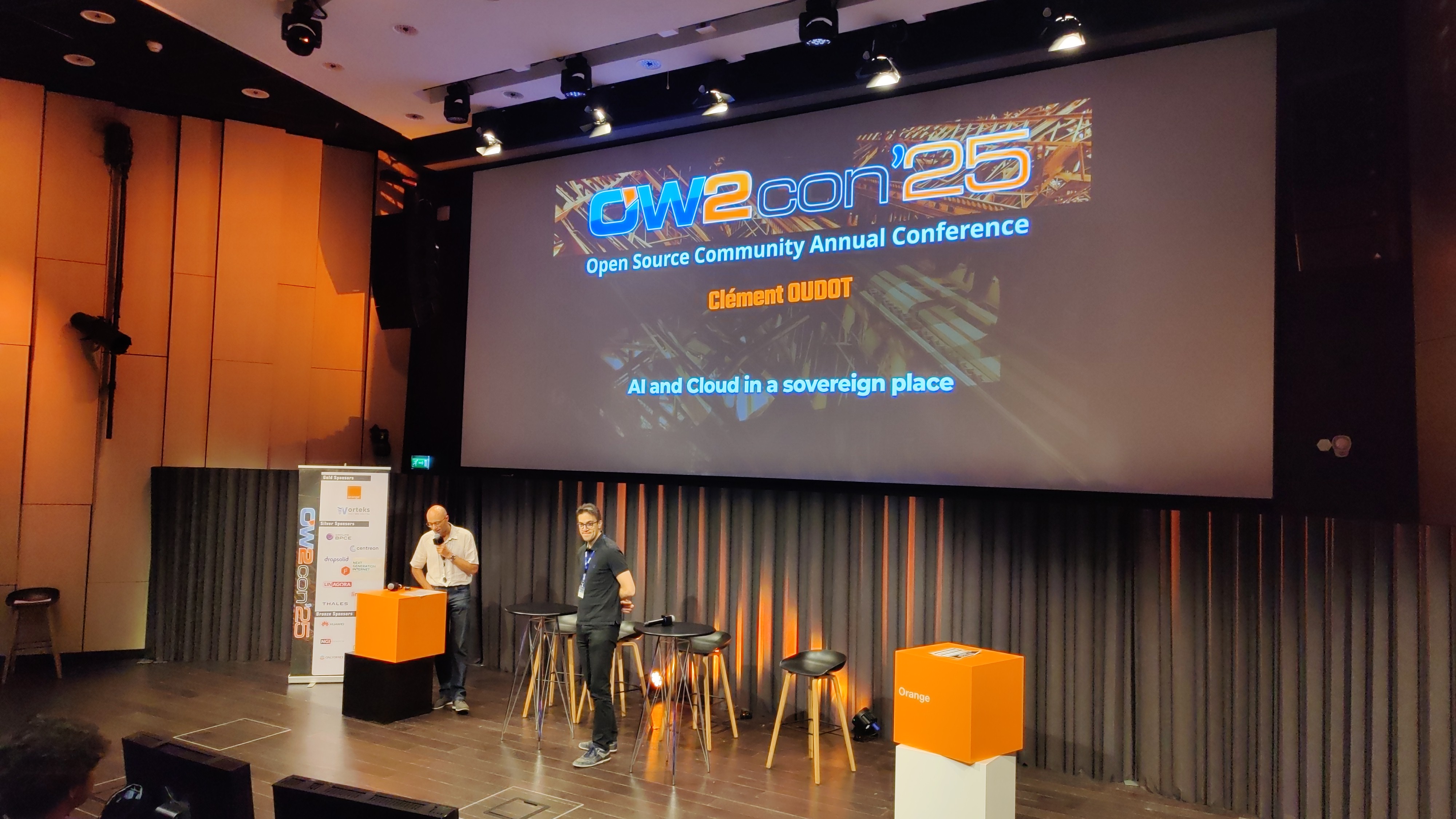Presentation AI and Cloud in a Sovereign Place